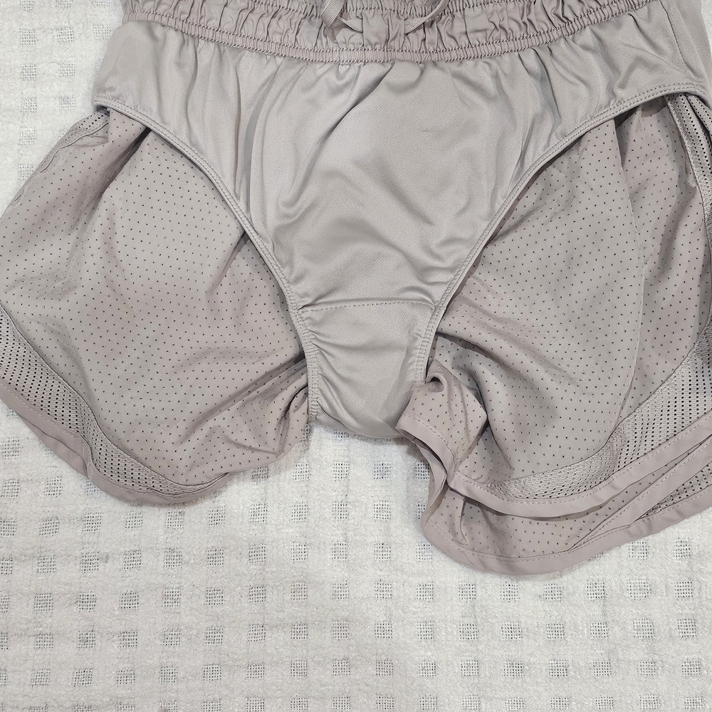Nike Women's Tan Athletic Shorts - Picture 6 of 7